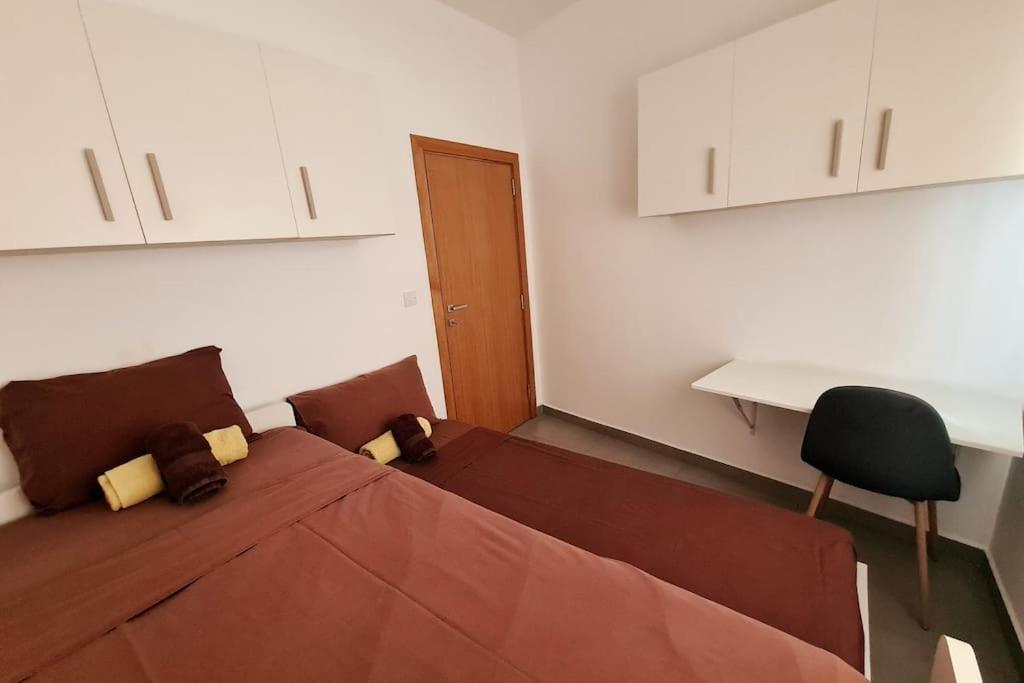 Апартаменты Cozy Inside.City & Beach Outside Слима Экстерьер фото