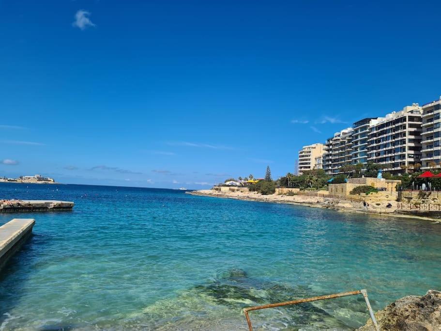 Апартаменты Cozy Inside.City & Beach Outside Слима Экстерьер фото